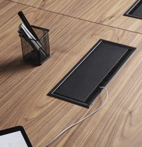 Photo accessoire table de r&eacute;union OKABA trappe pour electrification