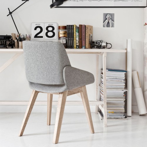 chaise piétement bois