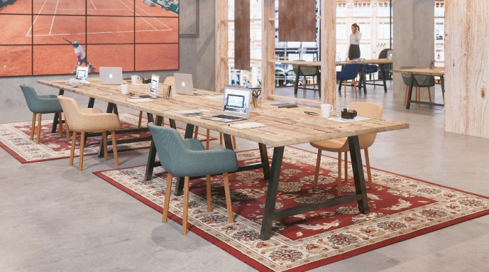 TABLE-REUNION-CONFERENCE-BIMAGE4