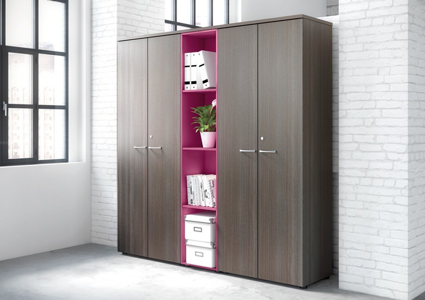 Colonne assortie à 2 meubles portes battantes